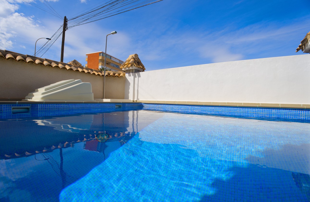 Resale - Detached Villa - Torrevieja