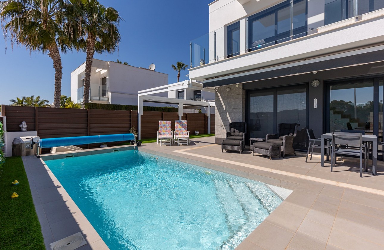 Resale - Detached Villa - Vistabella Golf