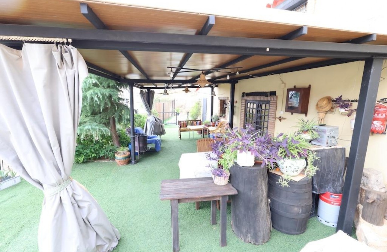 Resale - House - Fortuna