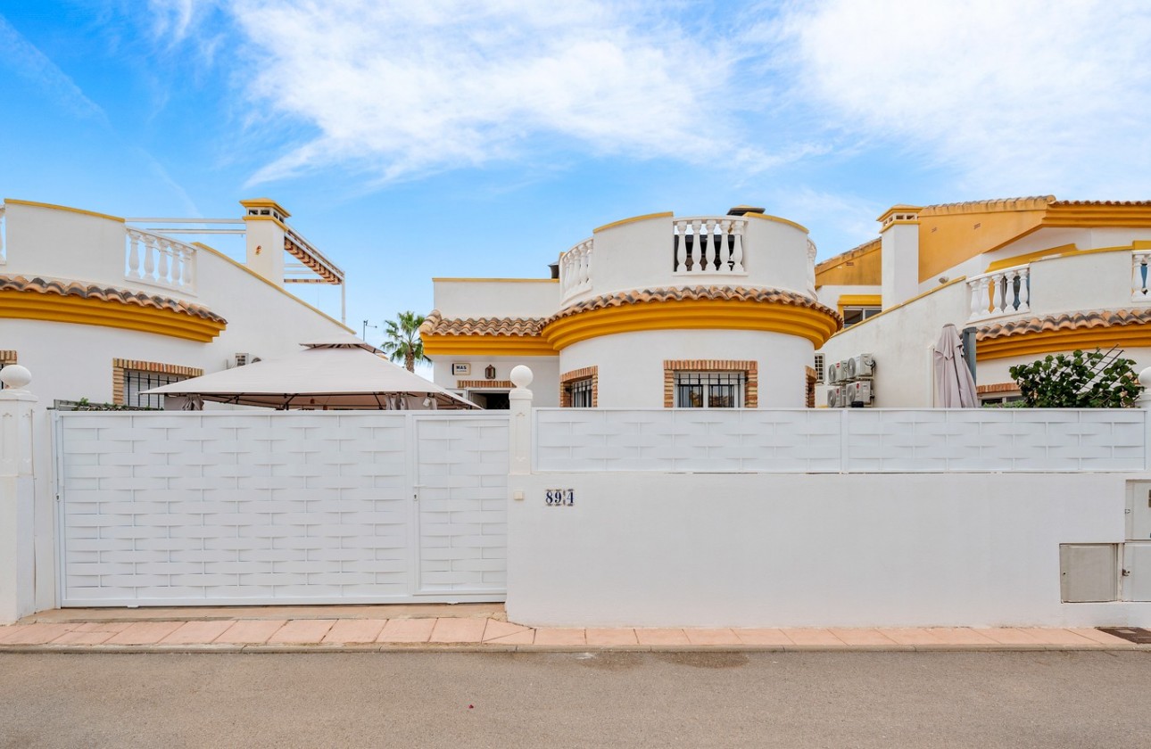 Resale - House - Guardamar del Segura - El Raso