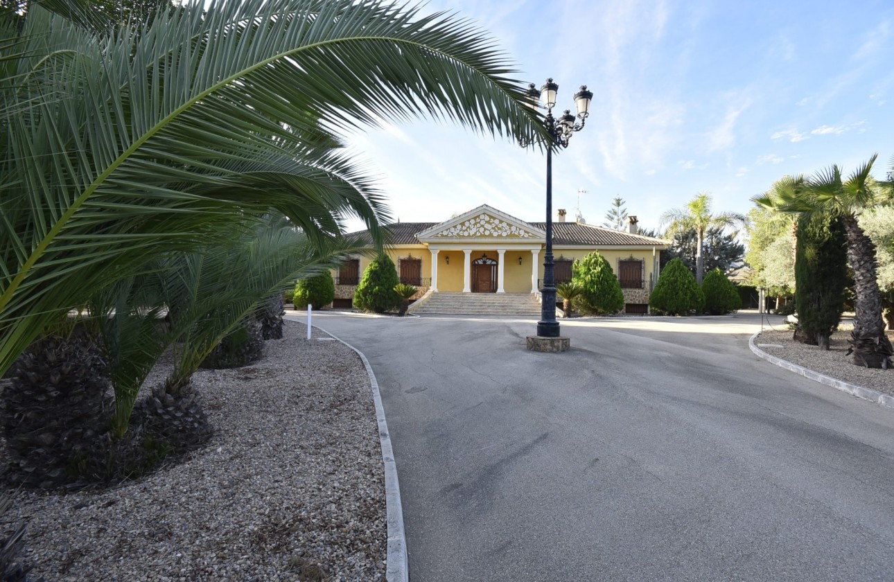 Resale - House - La Matanza