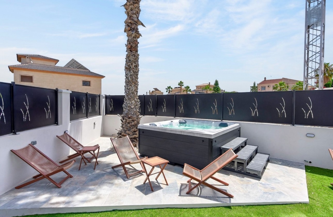 Resale - House - Orihuela Costa - Villamartín