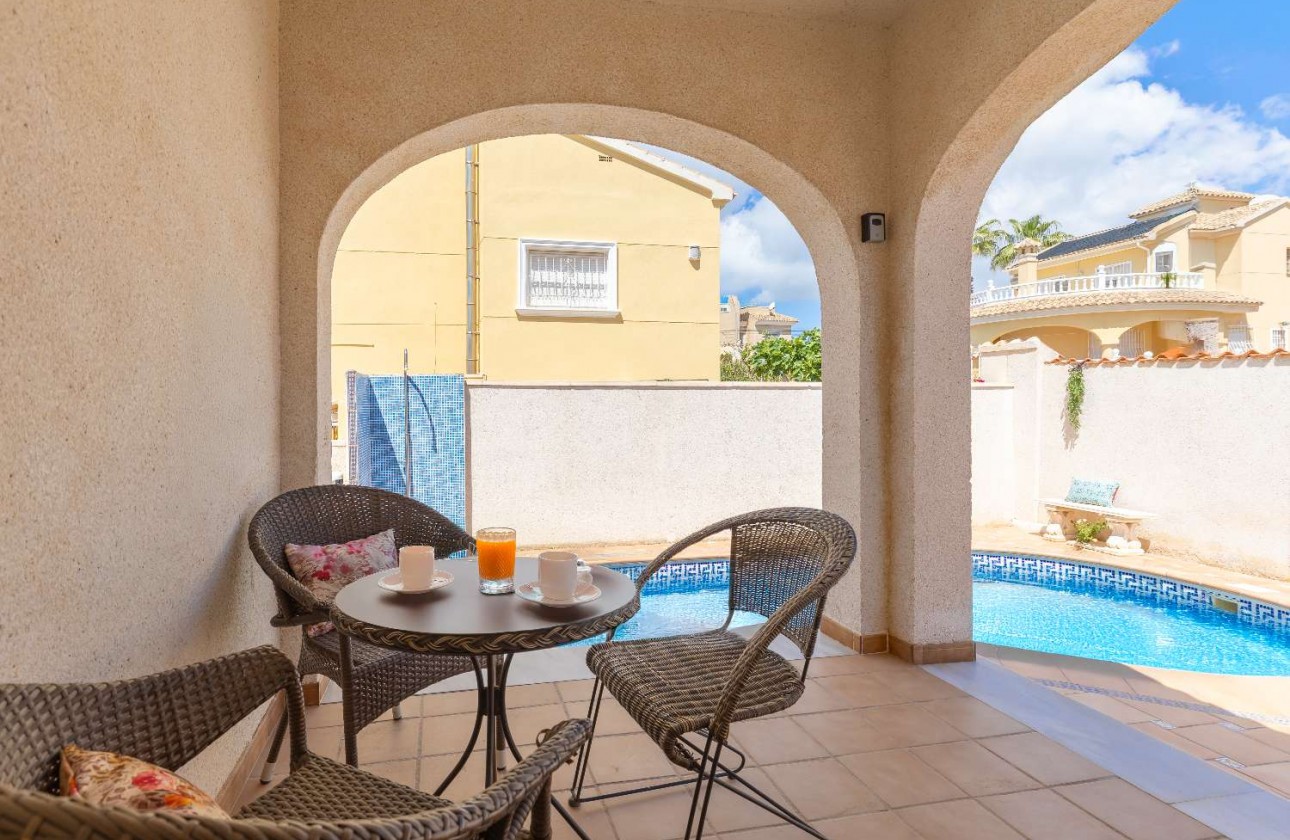 Resale - House - Orihuela - Orihuela Costa