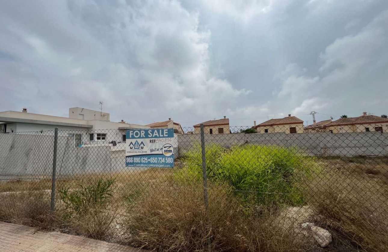 Resale - Plot / Land - La Marina - San Fulgencio