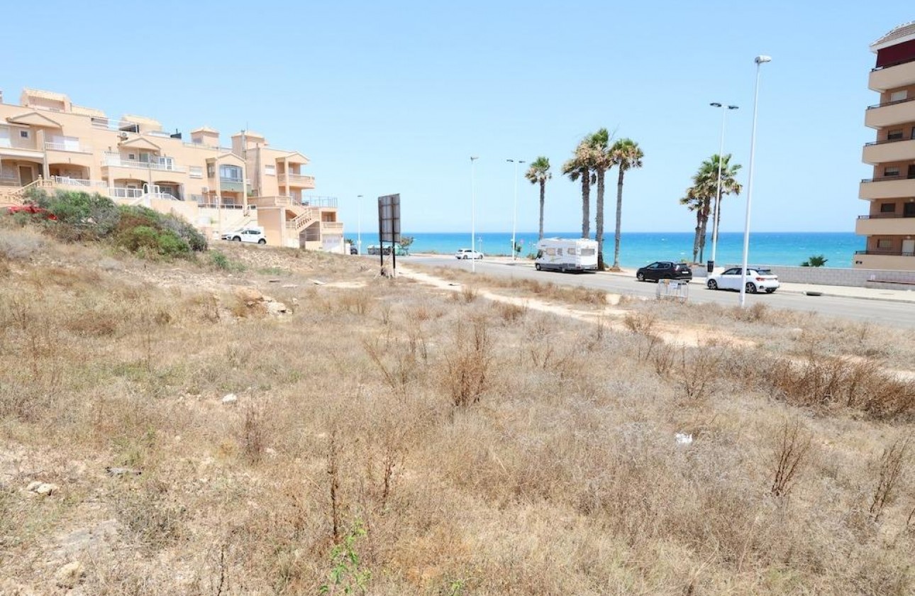 Resale - Plot / Land - Torrevieja - Torrelamata - La Mata