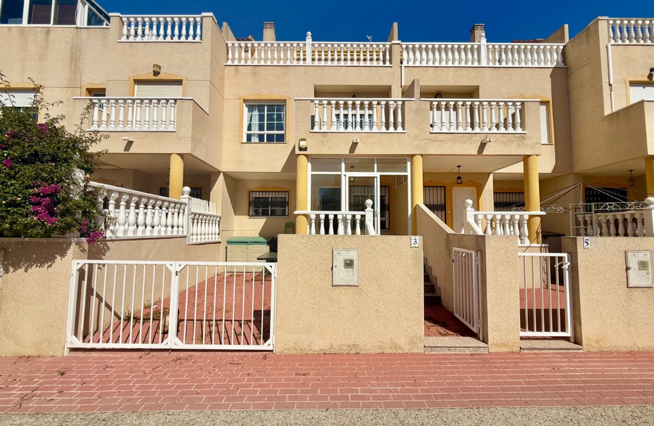 Resale - Semi Detached Villa - Guardamar del Segura