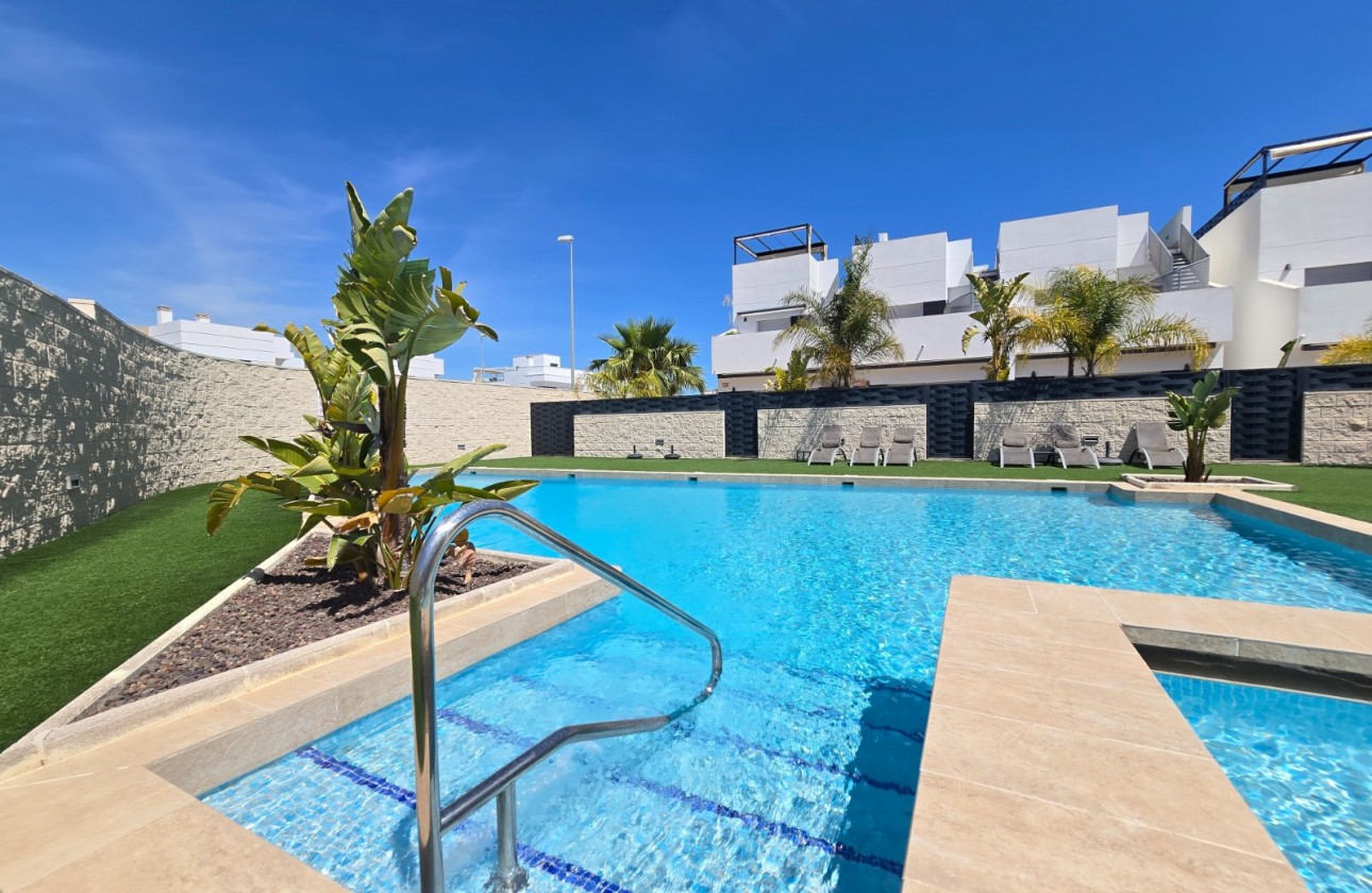 Resale - Townhouse * - Ciudad Quesada - Doña Pepa *