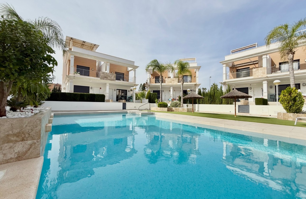 Resale - Townhouse - Ciudad Quesada - Lo Marabu