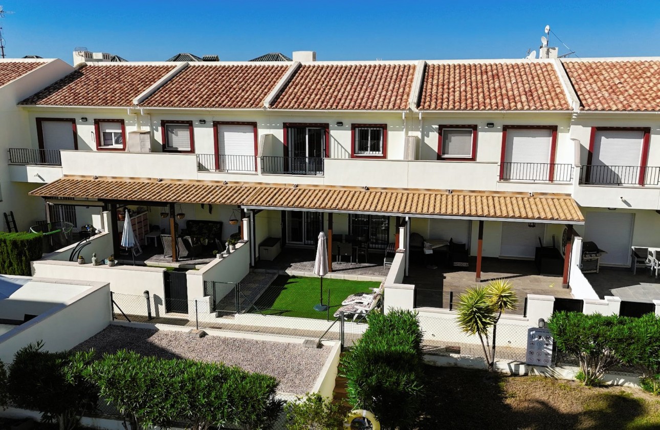 Resale - Townhouse - Ciudad Quesada