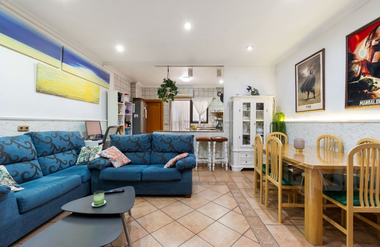 Resale - Townhouse - Ciudad Quesada