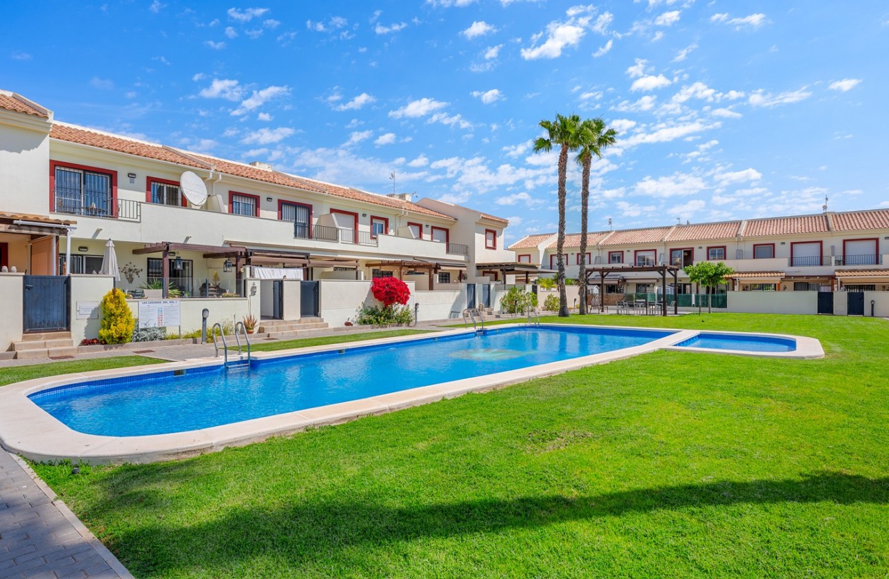 Resale - Townhouse - Ciudad Quesada