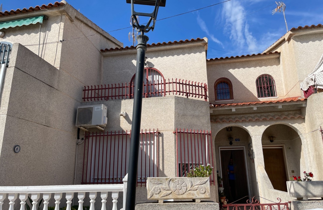 Resale - Townhouse - Jacarilla - Comunidad Valenciana