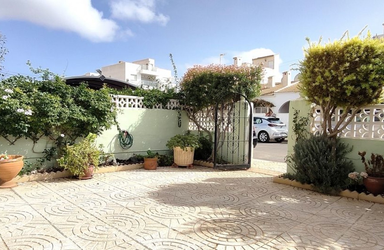 Resale - Townhouse - Orihuela Costa - Villamartín