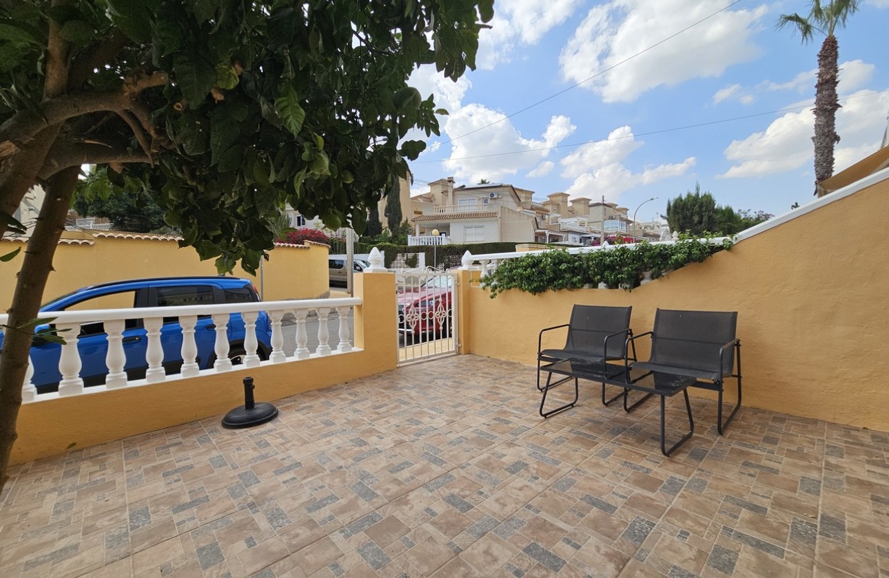 Resale - Townhouse - Orihuela Costa - Villamartín