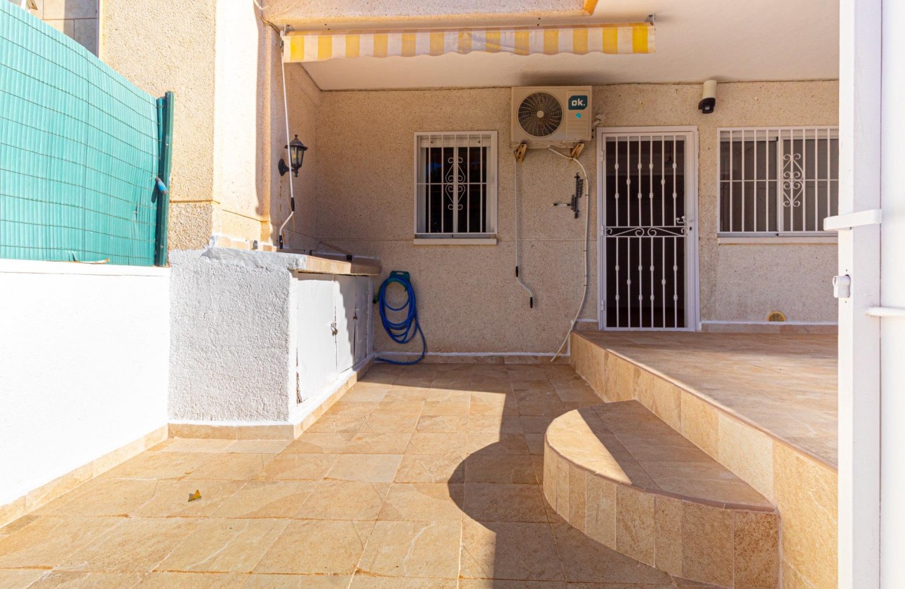 Resale - Townhouse - Torrevieja - Aguas Nuevas