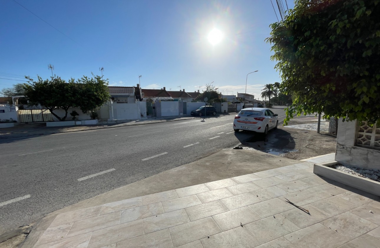 Resale - Townhouse - Torrevieja - La Siesta - El Salado -  Torreta