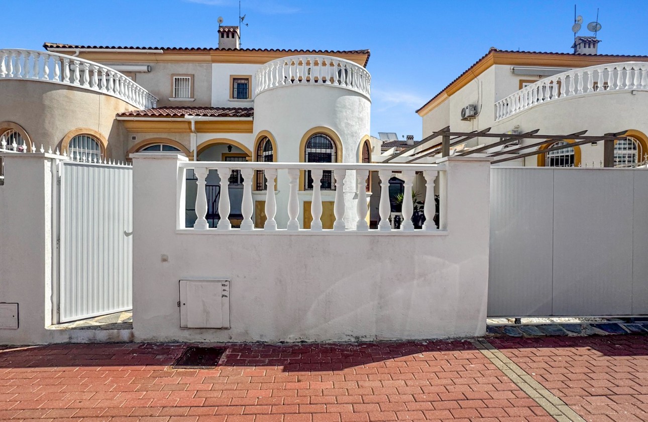 Resale - Townhouse - Torrevieja - Nueva Torrevieja - Aguas Nuevas