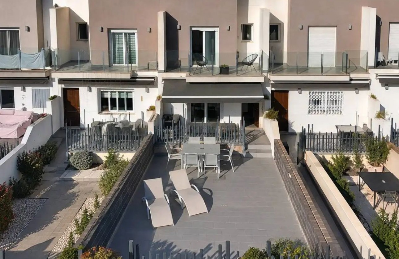 Resale - Townhouse - Torrevieja - Nueva Torrevieja - Aguas Nuevas