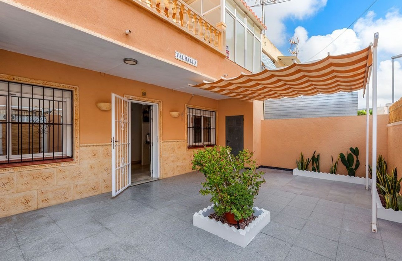 Resale - Townhouse - Torrevieja