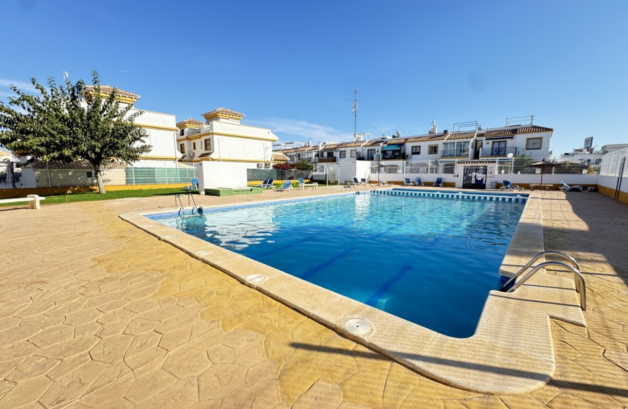 Resale - Townhouse - Torrevieja