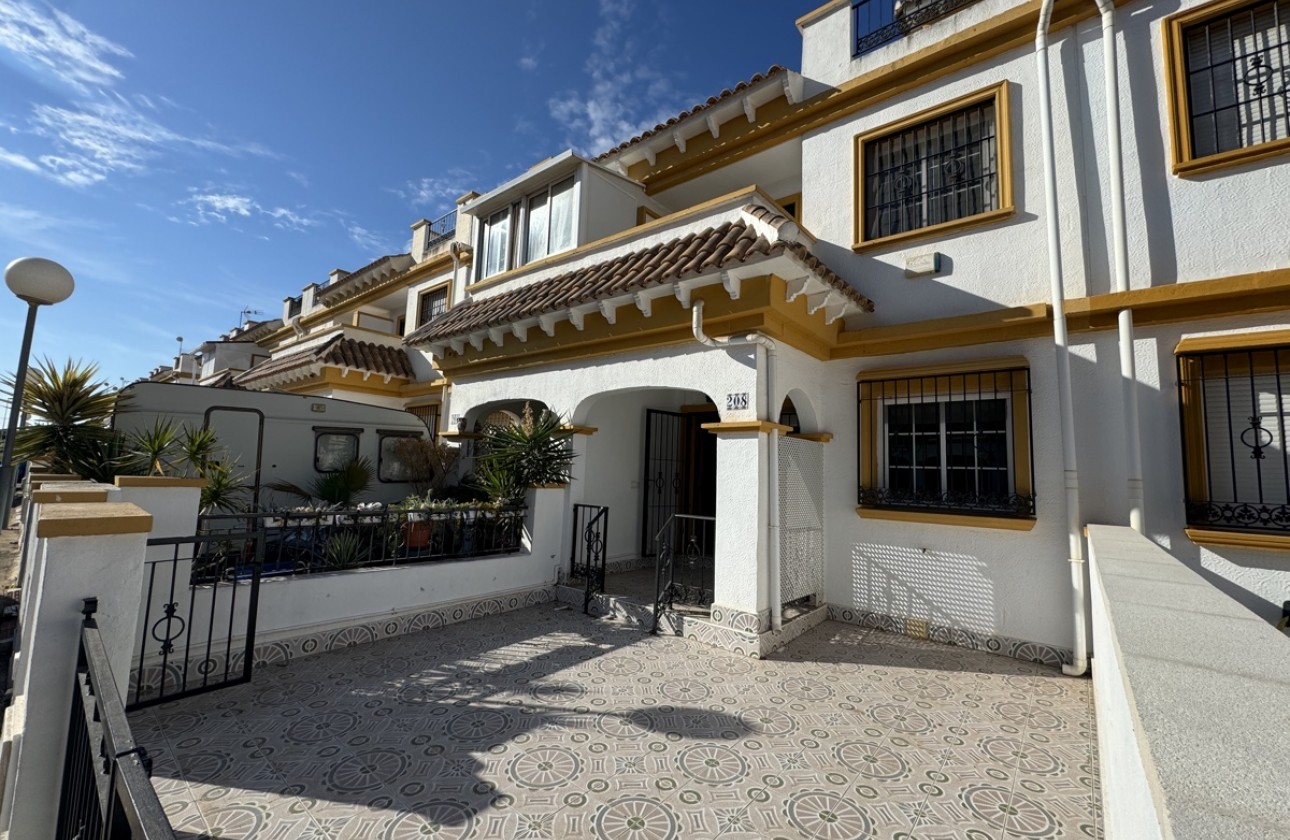 Resale - Townhouse - Torrevieja