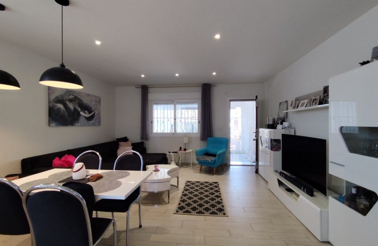 Resale - Townhouse - Torrevieja