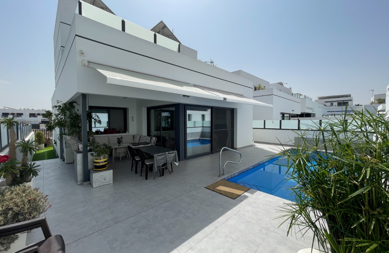 Reventa - Adosado - Dolores - Alicante