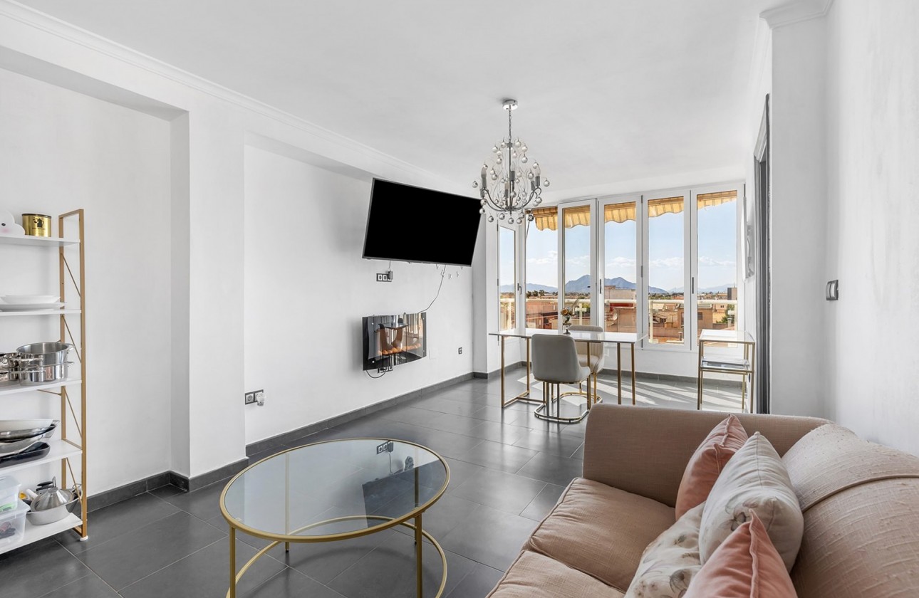 Reventa - Apartamento - Daya Nueva