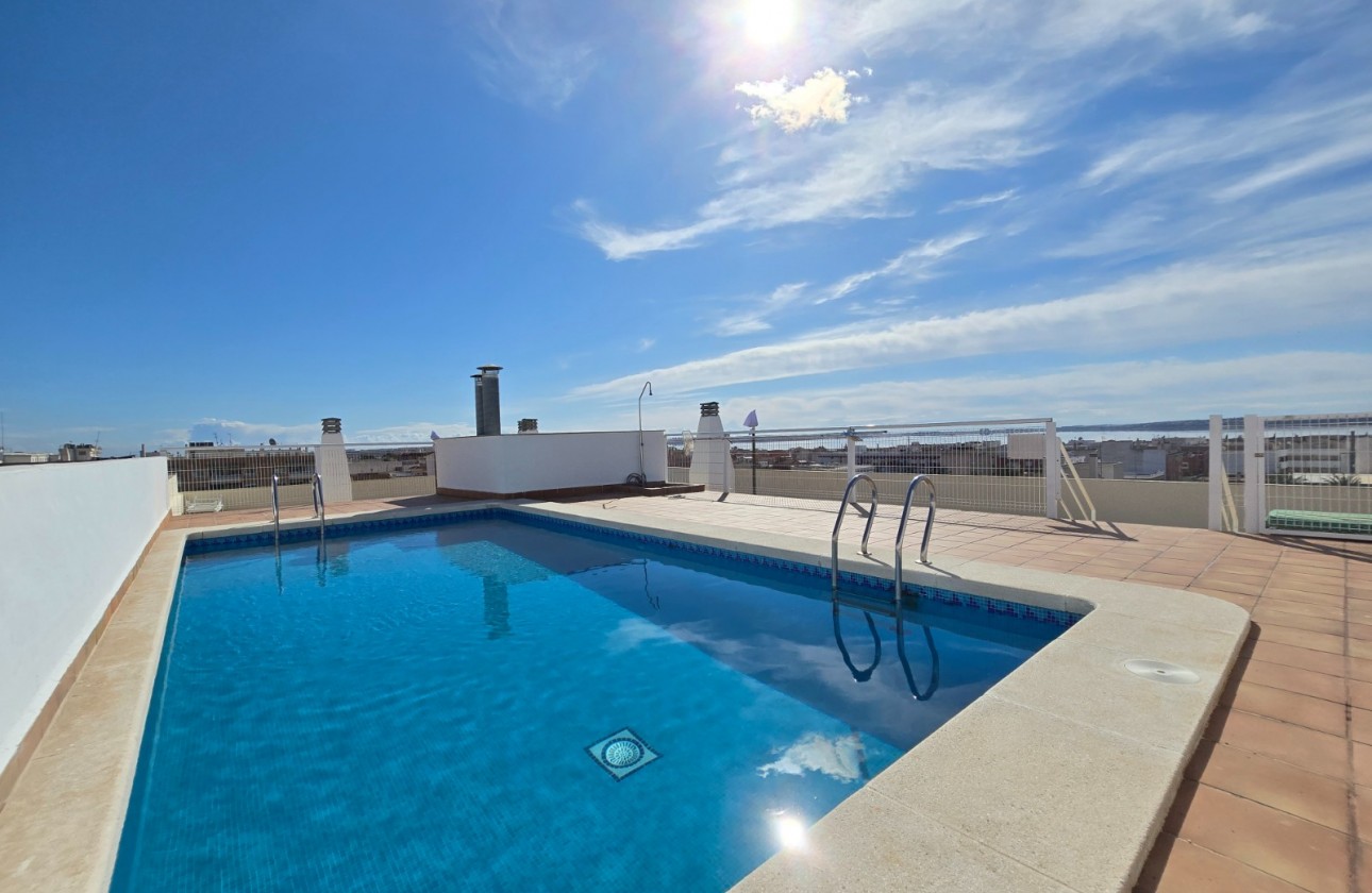 Reventa - Apartamento - Los Montesinos