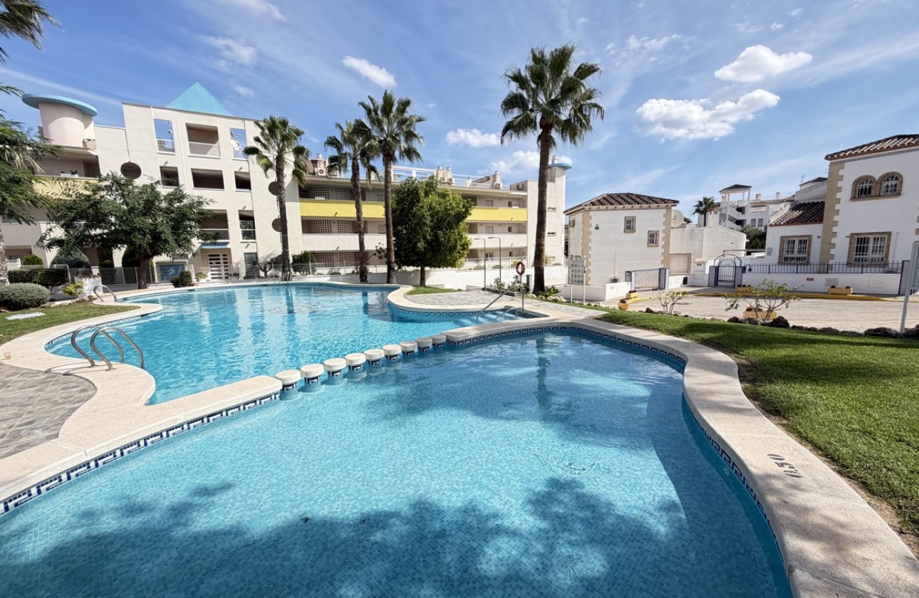 Reventa - Apartamento - Orihuela Costa - Villamartín