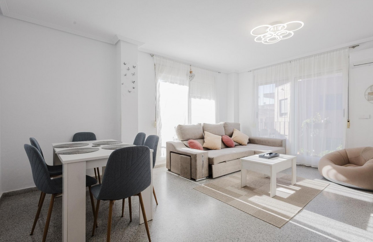 Reventa - Apartamento - San Miguel de Salinas