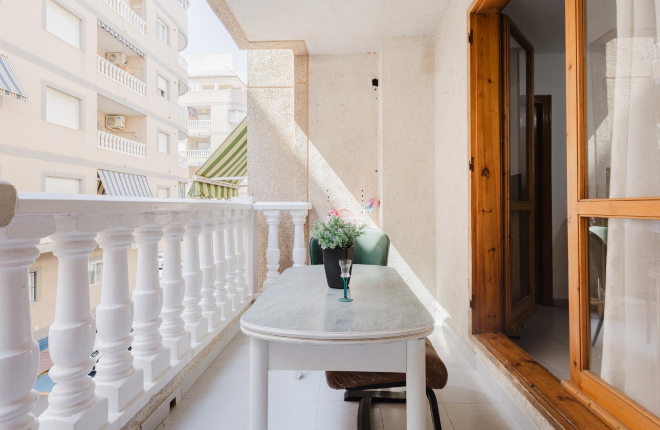 Reventa - Apartamento - Torrevieja - El Acequión - Los Náufragos