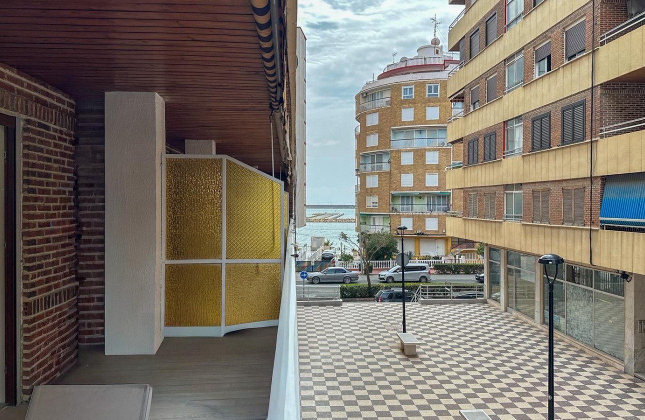 Reventa - Apartamento - Torrevieja - El Acequión - Los Náufragos
