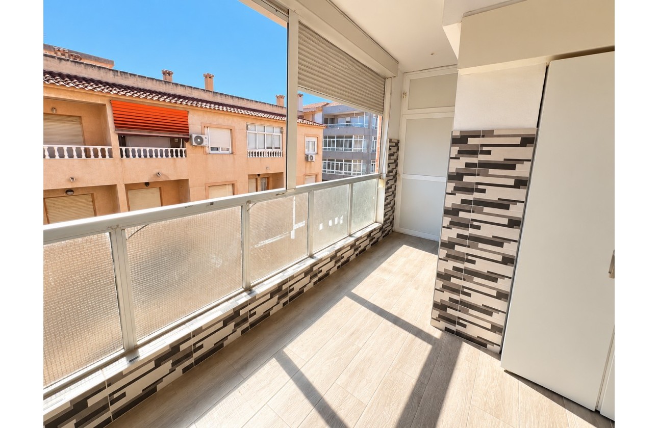 Reventa - Apartamento - Torrevieja - El Acequión - Los Náufragos