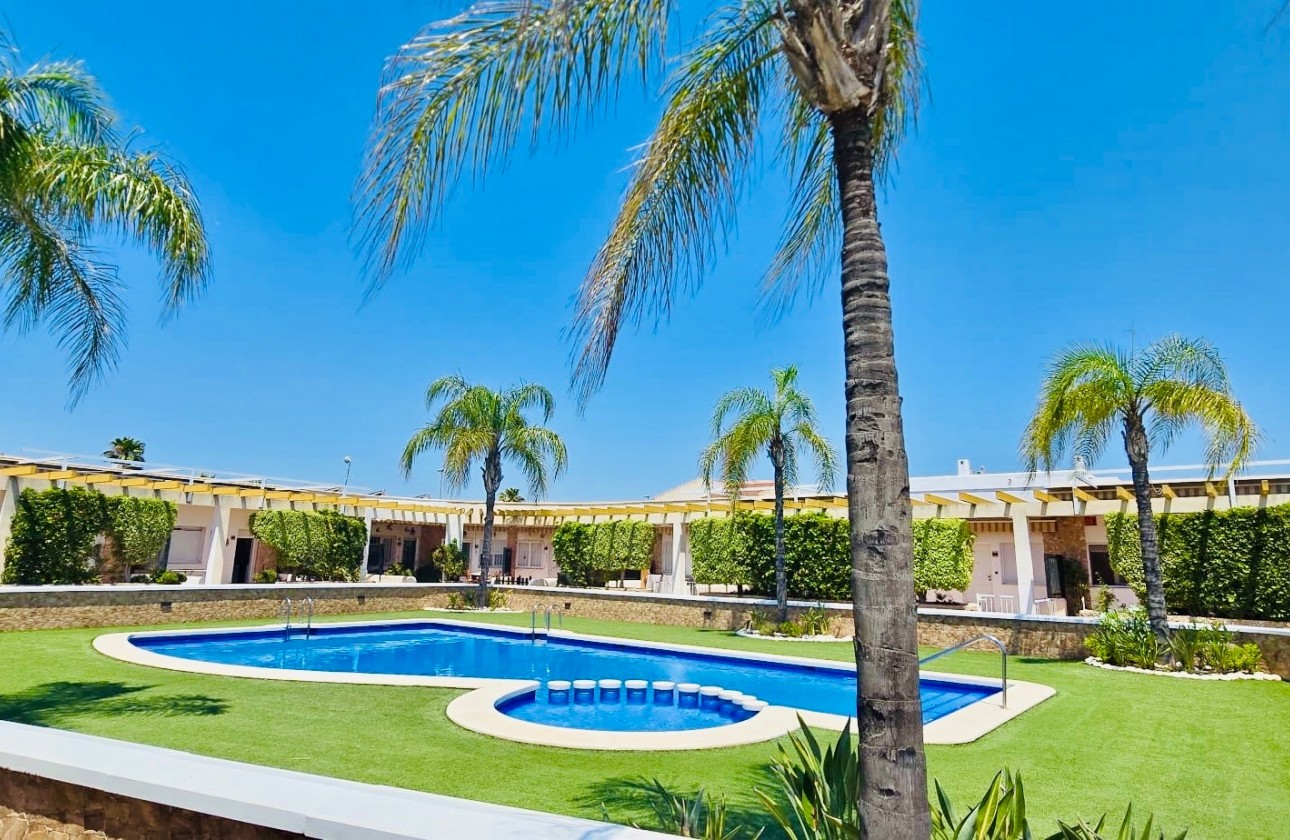 Reventa - Bungalow - Pilar de la Horadada - Mil Palmeras