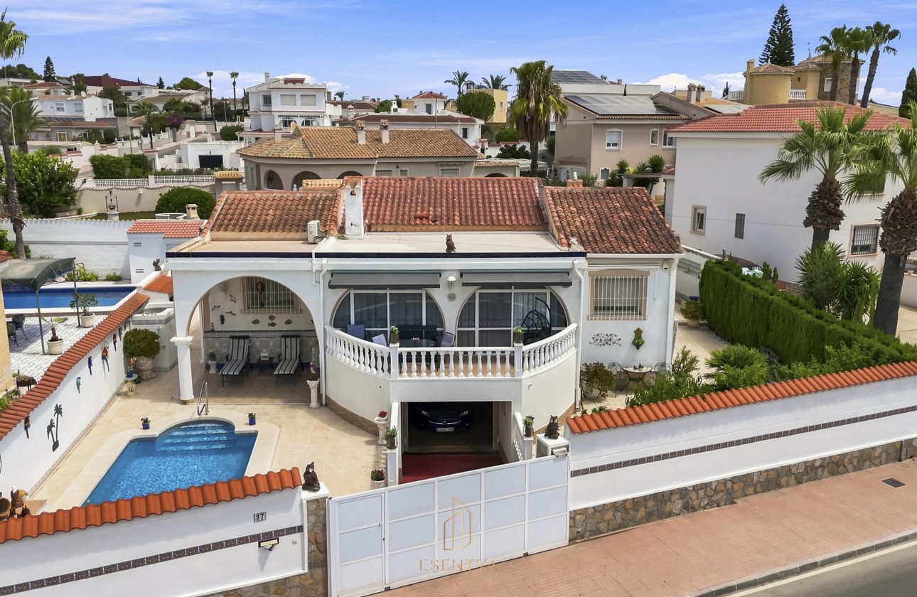 Reventa - Chalet Independiente - Ciudad Quesada - Centro