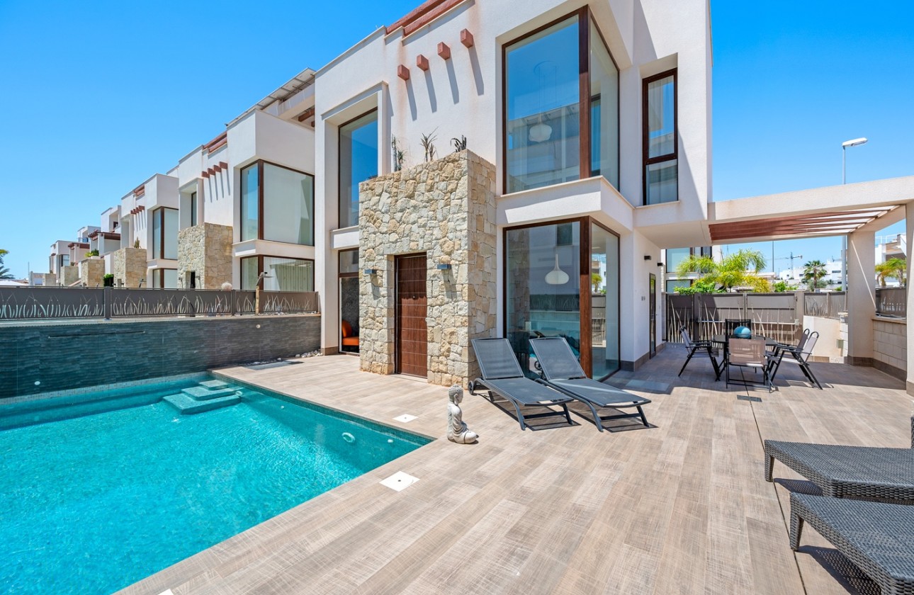 Reventa - Chalet Independiente - Ciudad Quesada