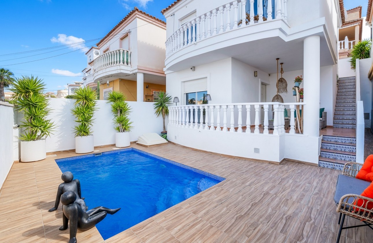 Reventa - Chalet Independiente - Ciudad Quesada