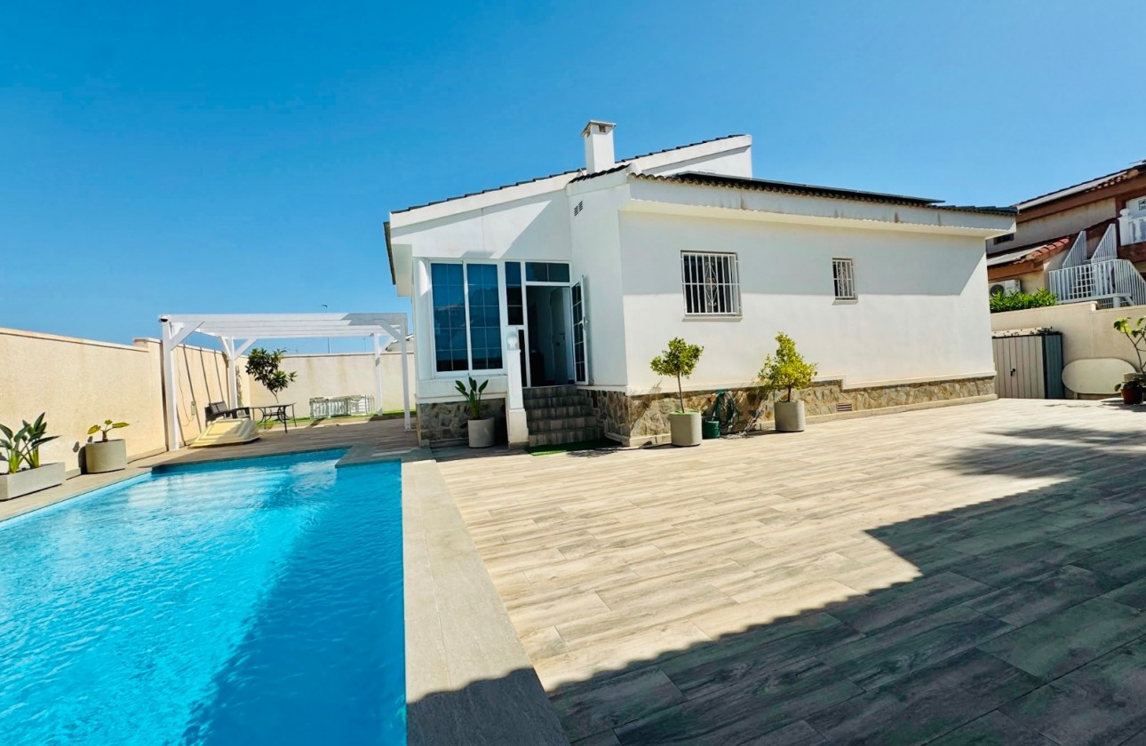 Reventa - Chalet Independiente - Ciudad Quesada