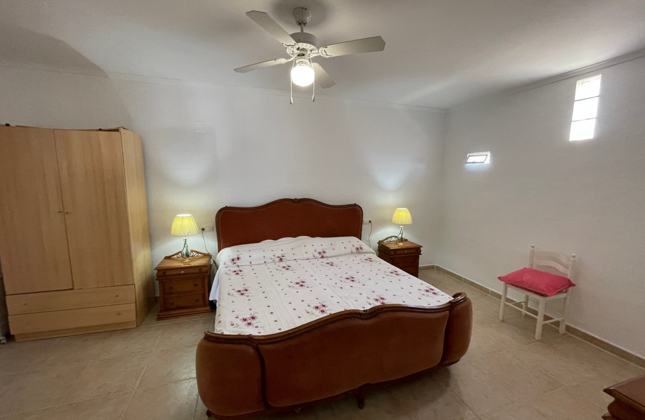 Reventa - Chalet Independiente - Daya Nueva