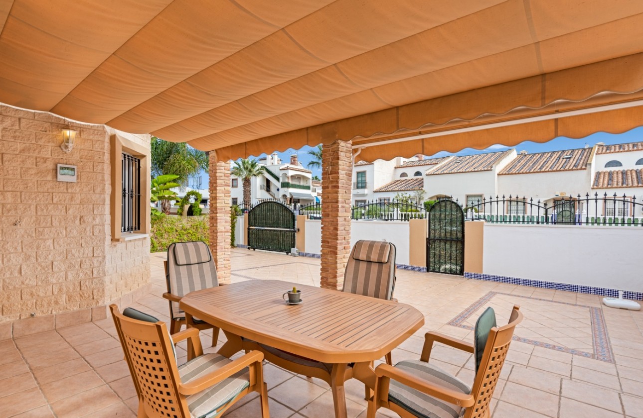 Reventa - Chalet Independiente - Guardamar del Segura