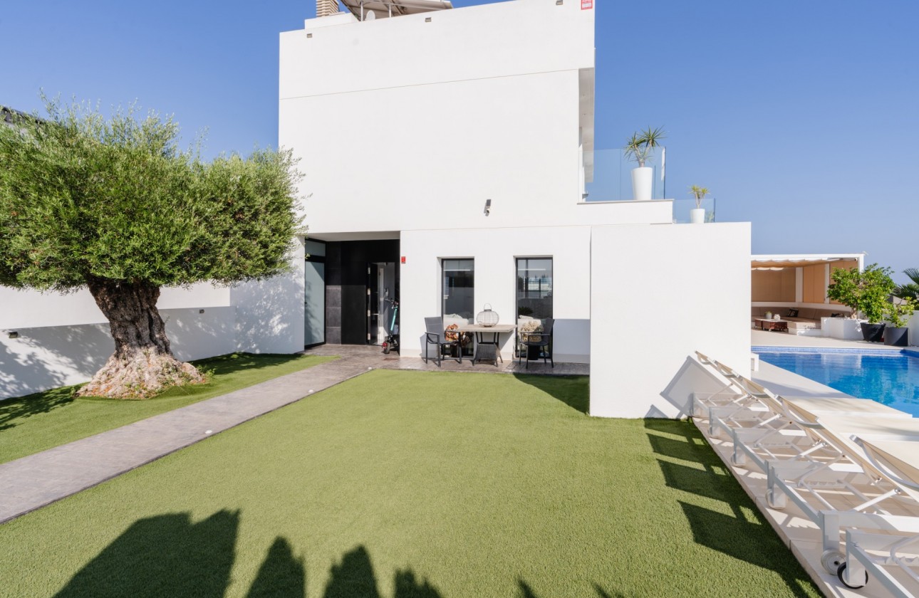 Reventa - Chalet Independiente - La Marina