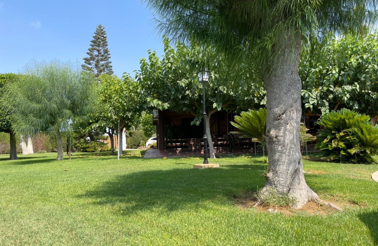 Reventa - Chalet Independiente - La Marina