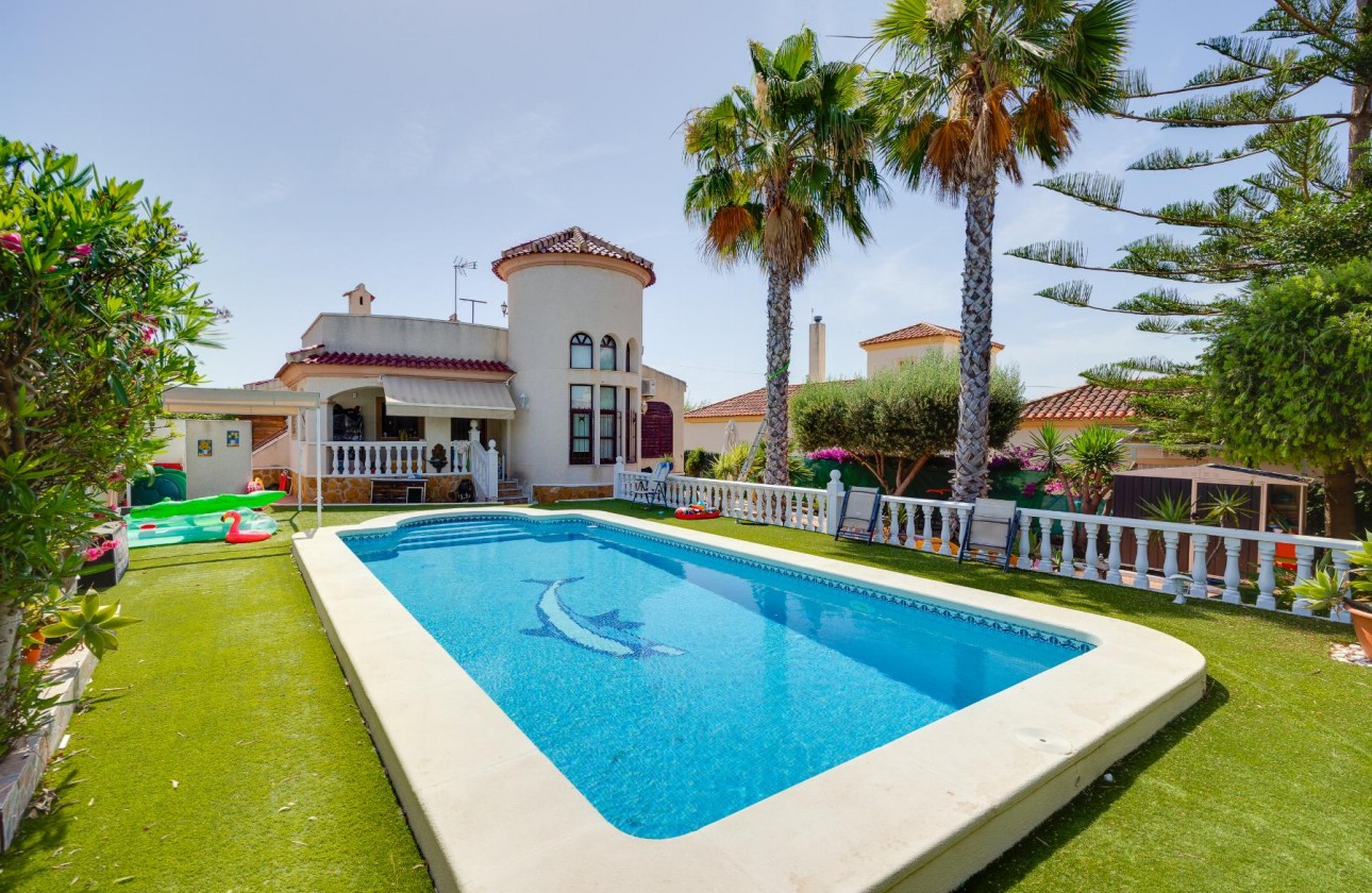 Reventa - Chalet Independiente - La Marina