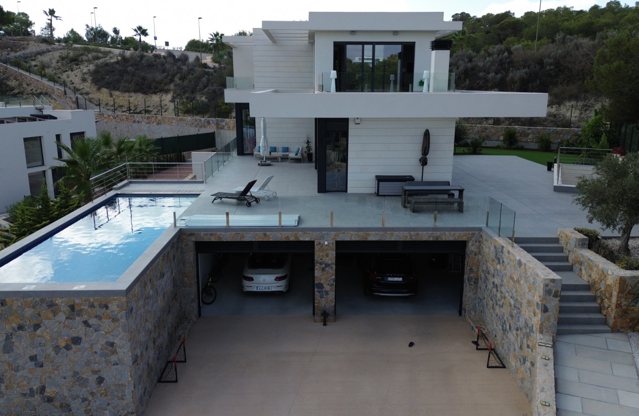 Reventa - Chalet Independiente - Las Colinas Golf