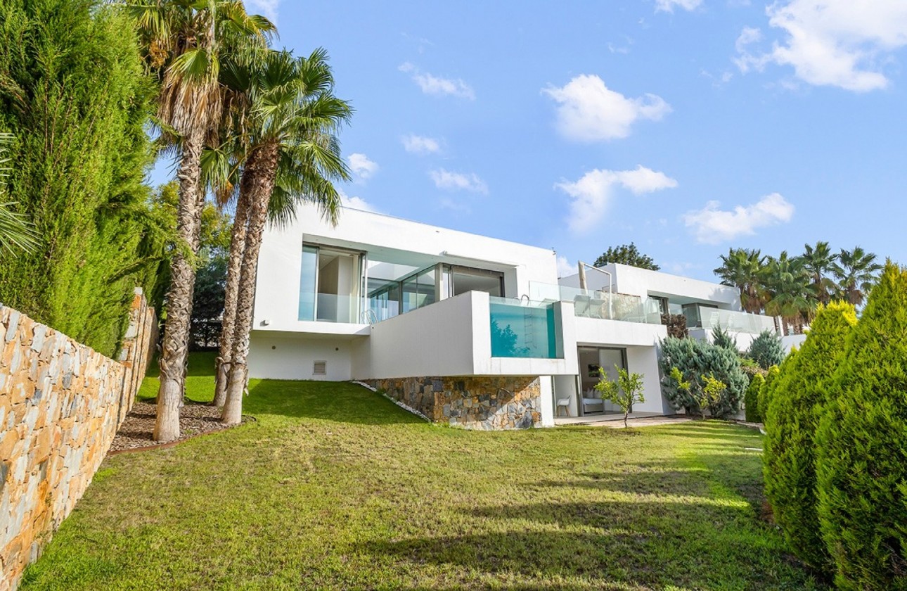 Reventa - Chalet Independiente - Las Colinas Golf