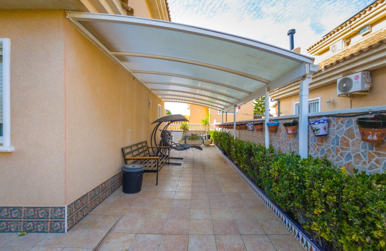 Reventa - Chalet Independiente - Orihuela Costa - Punta Prima