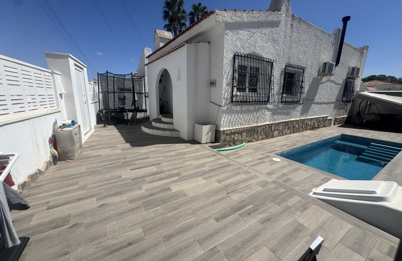 Reventa - Chalet Independiente - Orihuela Costa - Villamartín