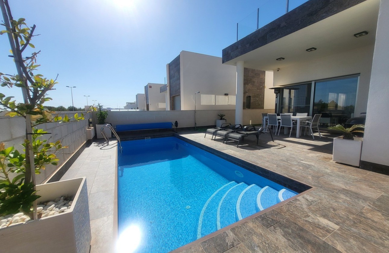 Reventa - Chalet Independiente - Orihuela Costa - Villamartín