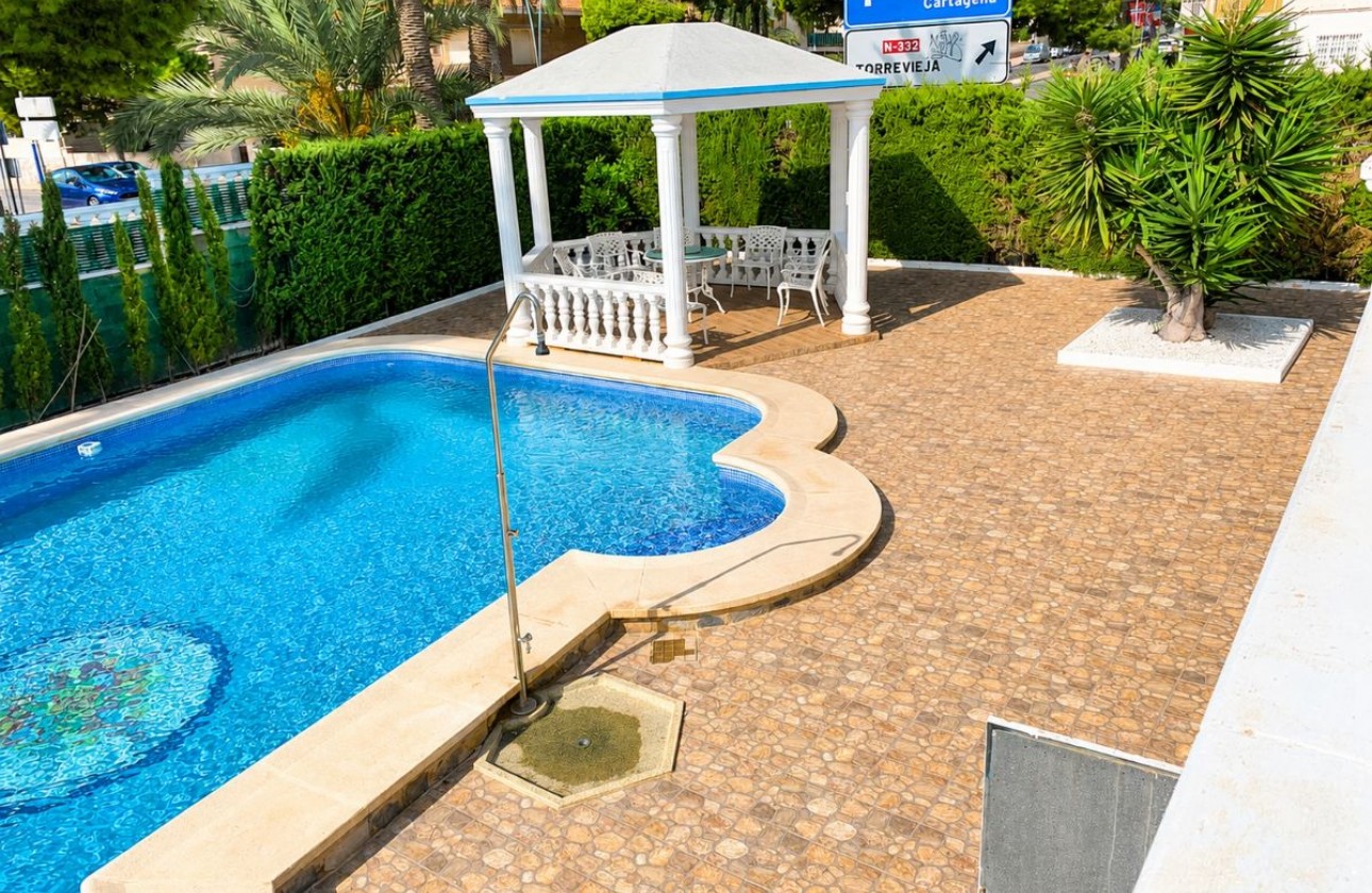 Reventa - Chalet Independiente - Orihuela - La Zenia